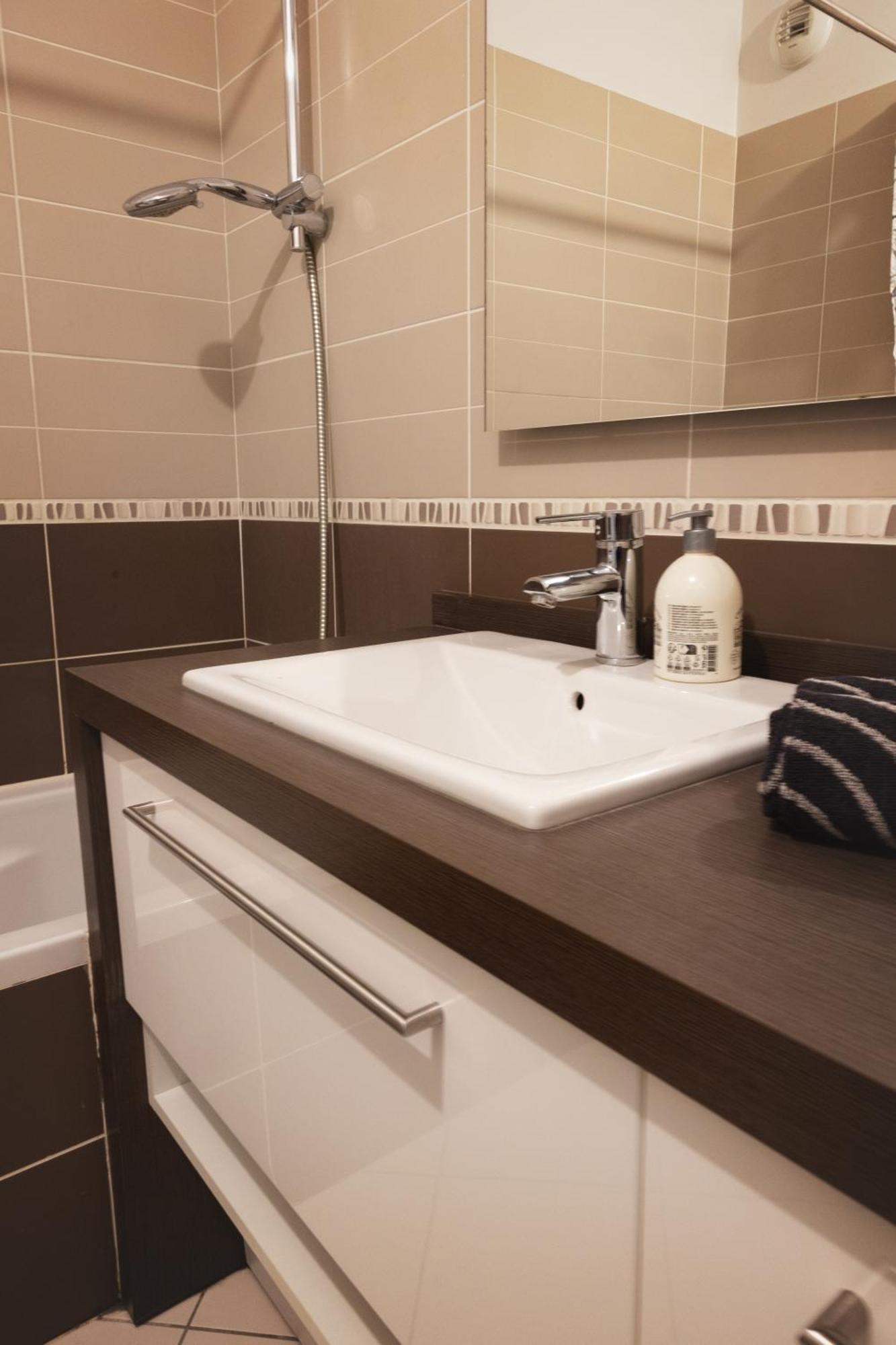 Appartement Le Joliot Curie 4-6 Personnes A Lyon - Eurexpo - Ldlc Arena - Groupama Stadium - Eurexpo *